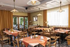 Strandhotel Schabus in Velden - enjoyable breakfast right on the lake